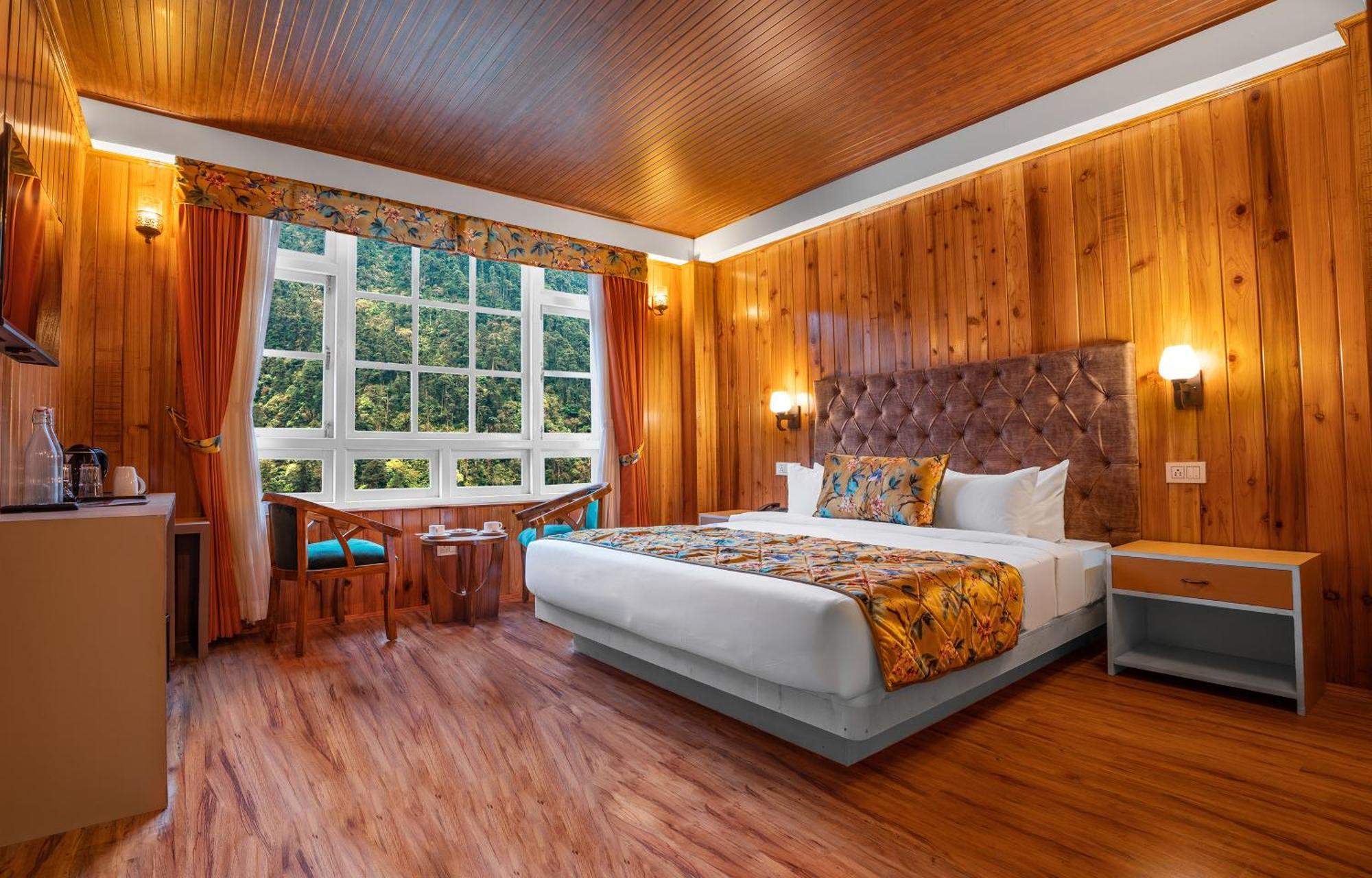 Summit Gangchen Hotel لاتشين الغرفة الصورة