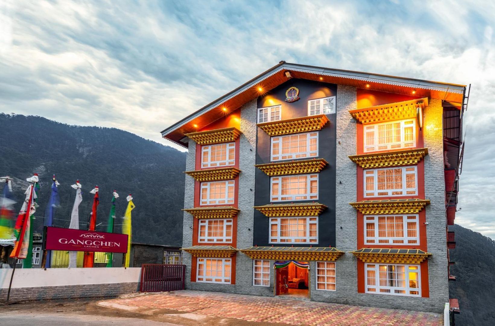 Summit Gangchen Hotel لاتشين المظهر الخارجي الصورة